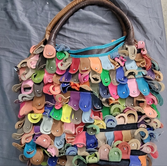 Shoulder Bag..17x17 .leather - Picture 5 of 5